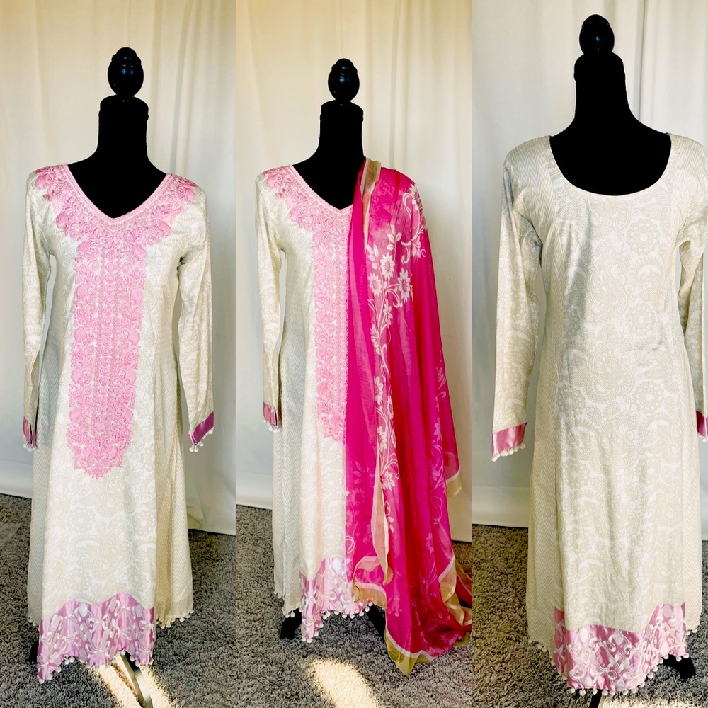 Cream/Pink Pakistani outfit (3 pcs)